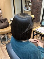 シキオリ(SHIKIORI)&nbsp;触りたくなるボブの質感