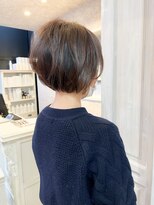 キャアリー(Caary)&nbsp;福山Caary20代30代40代50代60代ショートボブ小顔補正立体カット