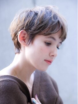 テイラー(Taylor) [Taylor外国人風柔らかブラウン♪