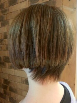 ヘアーリアン(hair Lien)の写真/今までのグレイカラーでは実現できなかった、お洒落カラーの様な"発色や艶感"を実現して、理想の髪色に…♪