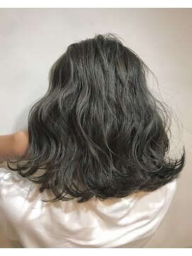 オースト ヘアー ステラ 新宿店(Aust hair Stella) ハイライト カーキアッシュ オリーブアッシュ カーキベージュ