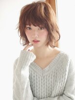 ベージュブラウンのふんわりボブ