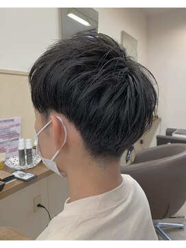 コアフィールフィス(COIFFURE fils) 《見附　今町》メンズ　黒髪　ツーブロマッシュ