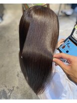 インス(ensue)&nbsp;20代30代大人可愛い髪質改善カラーラベンダーグレージュ透明感