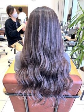 クアトログランシュ ひたちなか店(QUATRO×GranCieux) エアタッチバレイヤージュ×ラベンダーパープル