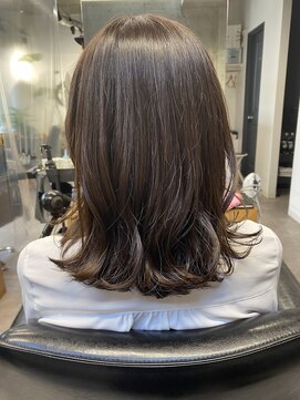 シェル 吉祥寺(shell) 大人可愛い_ヌーディベージュ_外はねミディ