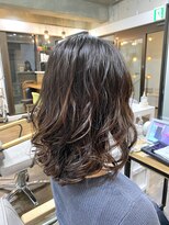 ヘアアンドメイク スタジオ ミムロ(HAIR&MAKE STUDIO MIMURO) ミディアムレイヤー・コテ巻き風デジタルパーマ