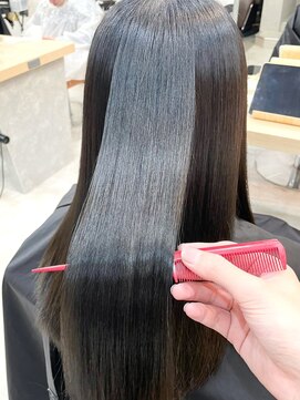 テトテ 三宮店(Tetote) ／ヘルシースタイル／髪質改善／艶ストレート／