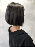 クールフラットボブ