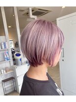 クリーム(CREAM) ホワイトピンク インナーベリーピンク ショートボブ ハイトーン