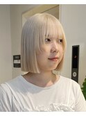 ホワイトベージュ
