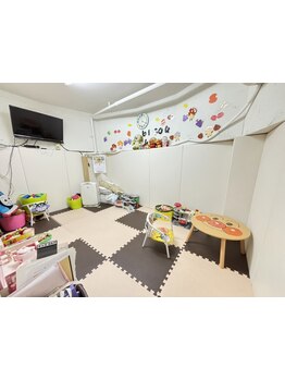 【岸里/天下茶屋】子育てママに嬉しいお子様と一緒に通えるサロン♪キッズスペースもあり施術中も安心◎