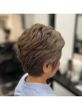 カラーラバー 学芸大学(COLOR LOVER) 白髪いかしカラー