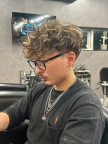 リッチブランドアンドコー(Rich Brand&Co)&nbsp;スペインカール ハイライトカラー　メンズカット　メンズパーマ