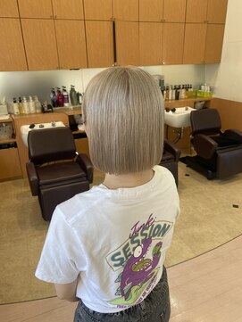 シャンプーボーイ ヒノ(SHAMPOO BOY Hino) ホワイトベージュ