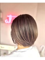アットティー 金沢文庫(at tee...)&nbsp;【at tee...】白髪ぼかし×レイヤーボブ