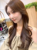 アマニ ビヨンド(AMANI.BEYOND)&nbsp;AMANI.BEYOND 韓国ロングヘア×髪が艶が出て毛先が綺麗　2026.08
