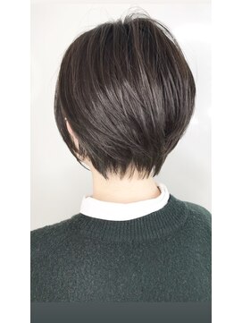 アヴァンスクロス あべのルシアス店(AVANCE.CROSS) 【首を細く見せるショートボブ×ダークアッシュカラー】