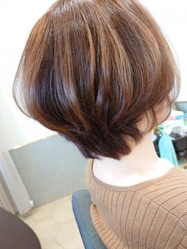 大人かわいい小顔ひし形ショートボブ30代40代50代 L ハビナ Havina のヘアカタログ ホットペッパービューティー