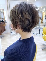 モリオ フロム ロンドン 成増店 【morio成増 セリザワ】ショートボブとハイライトカラー