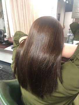 オプ アート(Op Art) ストレートでサラ艶髪に