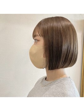 アミル(AMIL) ワンレグスボブ