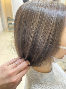 リアン(Lien) 白髪ぼかしハイライト