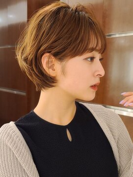 ビュートリアム 青山(BEAUTRIUM) ショートボブ小顔カット大人ヘア髪質改善30代40代50代表参道青山