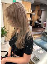 リノショアーズ 元町店(RINOSHORES)&nbsp;20代30代40代大人可愛いアッシュベージュダブルカラー透明感