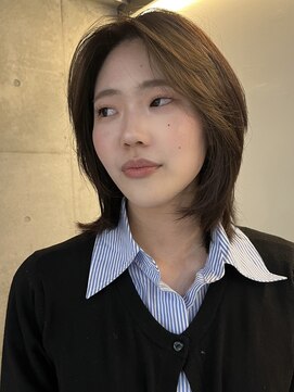 ナループロア ルームー(Nalu pu loa ROOMOO) ミディアムレイヤーカット/レイヤーカット/ボブレイヤー