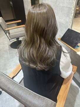 ナズ 函館昭和店(Na'z) ブリーチなし/函館/オリーブベージュ