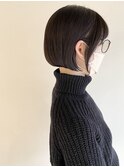 マッシュショート前髪長めハンサムショート黒髪ショート襟足短め