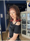 ブラウンカラーに裾カラーレッド