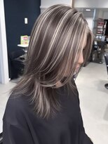 ディモアンド 表参道(Dimo&)&nbsp;レイヤーカット/ホワイトグレージュ/レイヤーカット/ハイライト