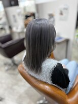 カルマ(KARMA)&nbsp;冬におすすめ、シルバーグレージュ