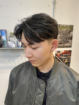 グッドプレイスアンドシング(Good Place&thing) メンズカットテーパーフェードスキンフェードフェザーショート