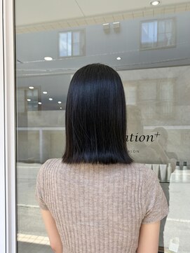 コレル(KORELLE) 透明感ブルーブラックで叶える暗髪スタイル