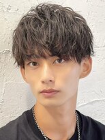 バイフィフス 原宿/表参道(by fifth)&nbsp;原宿緩めツイストスパイラルパーマラウンドマッシュ刈り上げ黒髪