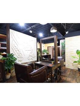 【《全員》カット+クイックヘッドスパ\4900】のんびり落ち着ける空間♪あなただけの時間を楽しめる◎