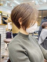 マグ ギンザ(mag ginza) 愛され大人ショートボブ・前下がり・アッシュベージュ【BISA】