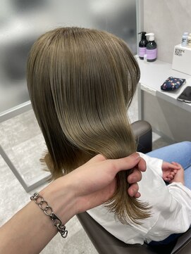 キートス(Kiitos) N.オリーブベージュ/抜け感ヘア/カーキアッシュ/冬カラー/ボブ