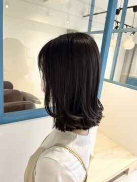 ラソニシカサイ(Lazo nishikasai) 黒髪外ハネスタイル