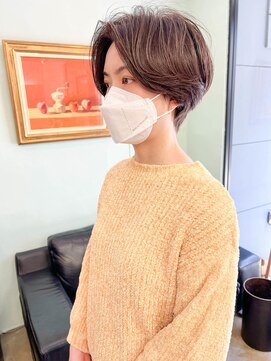 ページボーイ美容室 [お客様スタイル]簡単スタイリングのハンサムショート