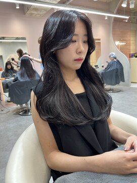 グロー 大宮(GLROW) ◆  韓国大宮顔周りレイヤーカットウルフカット