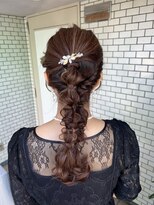 フェリーチェ(Felice)&nbsp;ツイン編みおろし　編みおろし　ツインポニー　お呼ばれヘア