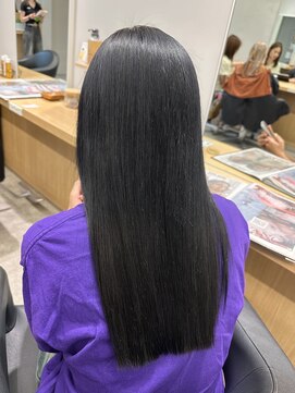 アヴァンス 京橋店(AVANCE) 重たすぎない黒髪、透け感グレージュ