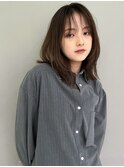 外ハネくびれミディアムレイヤーカットセミディシアーカラー