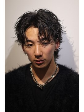 メゾン(Maison) ダークアッシュ波巻きパーマ波巻きセンターパート韓国マッシュ