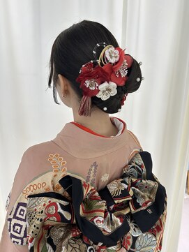 サクララ(Sakura la) シニヨン／結婚式／お呼ばれヘア／二次会へア／ロング