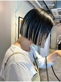 デザインカラーコントラストハイライト切りっぱなしボブ